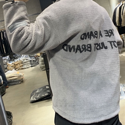 市场上装-夹克-休闲夹克