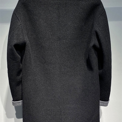 市场上装-大衣-时尚商务大衣【实拍】