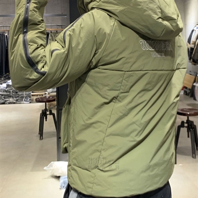 市场上装-棉衣/羽绒服-休闲棉服