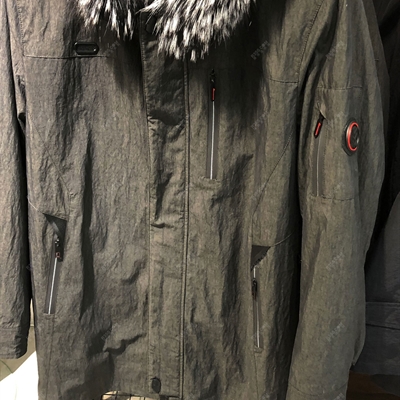 市场上装-大衣-时尚商务大衣【实拍】