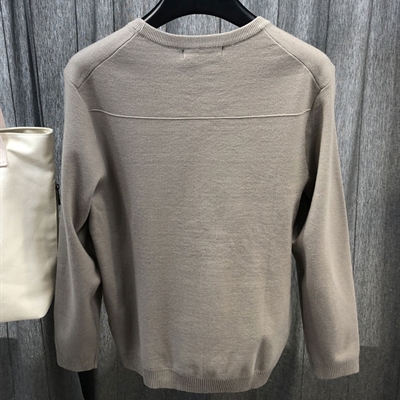 市场上装-毛衫-靓仔毛衫【实拍】