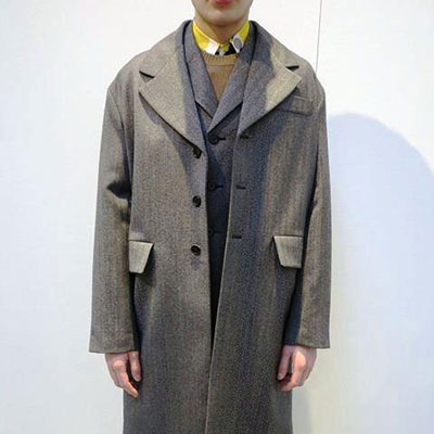 2020秋冬_PRADA_大衣_欧洲大牌资料