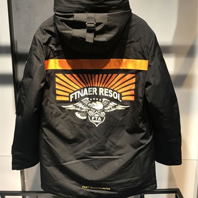 市场上装-棉衣/羽绒服-时尚商务棉服