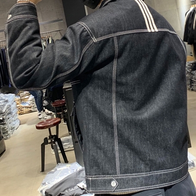 市场上装-夹克-休闲夹克