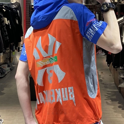 市场上装-T恤-休闲卫衣