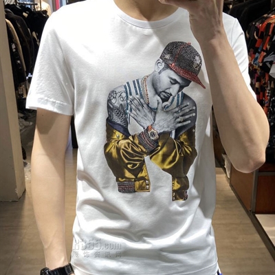 市场上装-T恤-休闲时尚T恤