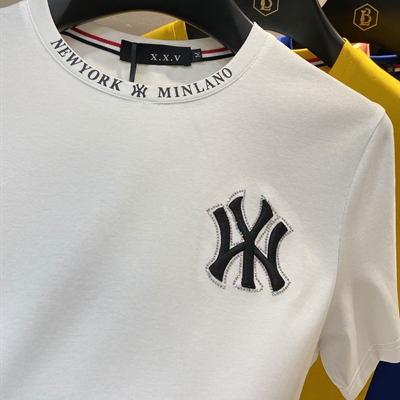 市场上装-T恤-休闲时尚T恤