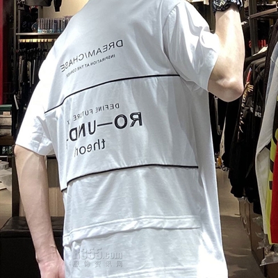 市场上装-T恤-休闲时尚T恤