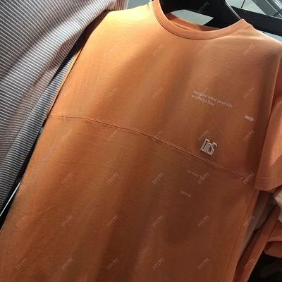 市场上装-T恤-休闲时尚T恤【实拍】