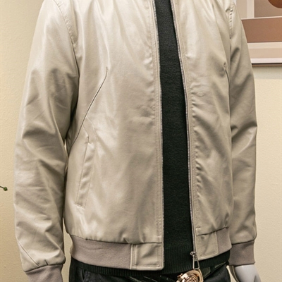 市场上装-皮衣-休闲皮衣