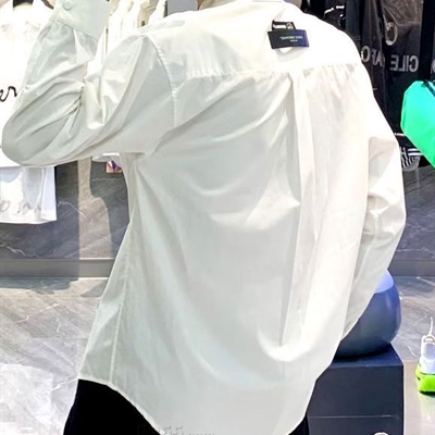 市场上装-衬衫-微潮衬衫