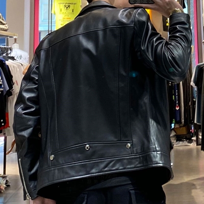 市场上装-皮衣-休闲皮衣