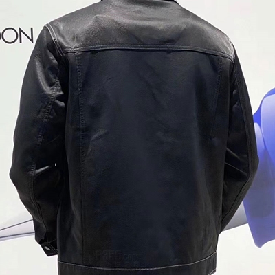 市场上装-皮衣-休闲皮衣