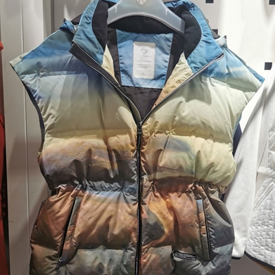 运动品牌-棉衣/羽绒-女运动棉服【实拍】