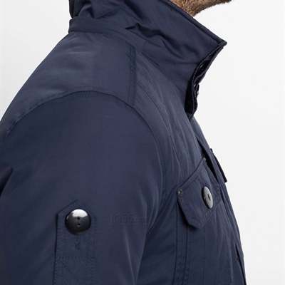 市场上装-棉衣/羽绒服-商务棉服