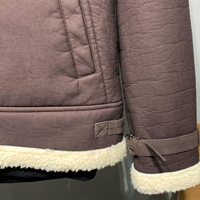 市场上装-皮衣-休闲皮衣【实拍】