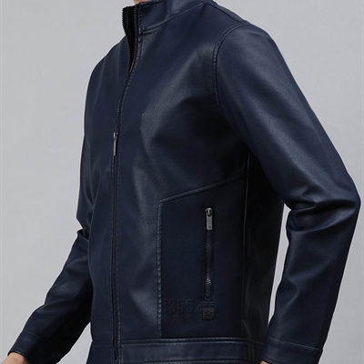 市场上装-皮衣-商务皮衣