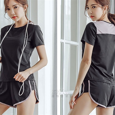 运动品牌-套装-女运动套装