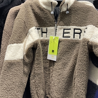 市场上装-夹克-休闲夹克【实拍】