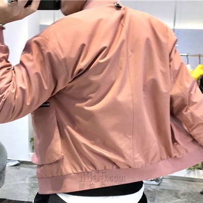 市场上装-夹克-休闲夹克