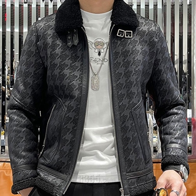 市场上装-皮衣-休闲皮衣