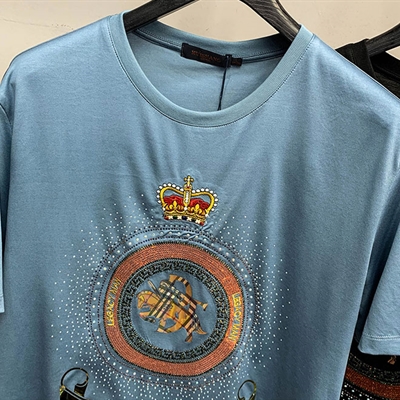 市场上装-T恤-欧货T恤