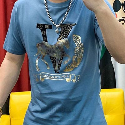 市场上装-T恤-欧货T恤