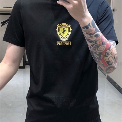 市场上装-T恤-欧货T恤