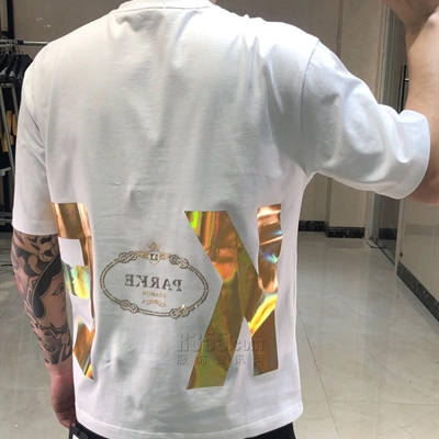 市场上装-T恤-欧货T恤