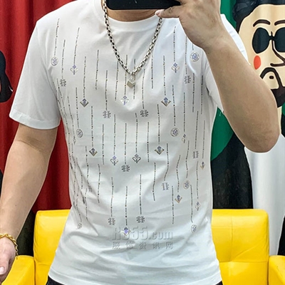 市场上装-T恤-欧货T恤