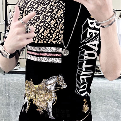 市场上装-T恤-欧货T恤