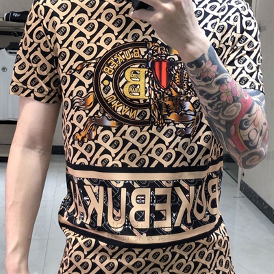 市场上装-T恤-欧货T恤