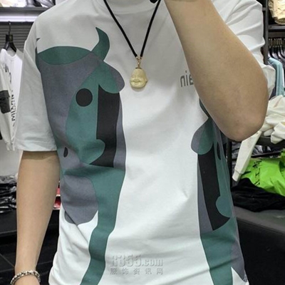 市场上装-T恤-休闲T恤