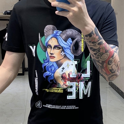 市场上装-T恤-欧货T恤