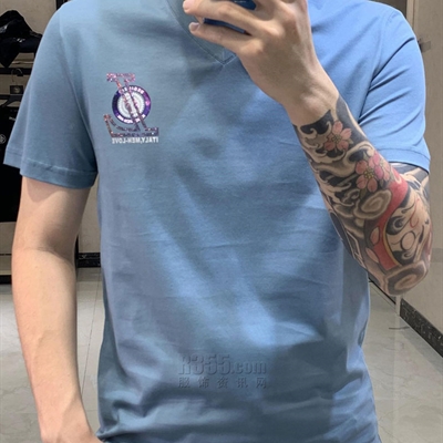 市场上装-T恤-欧货T恤