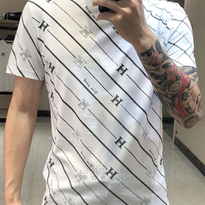 市场上装-T恤-欧货T恤