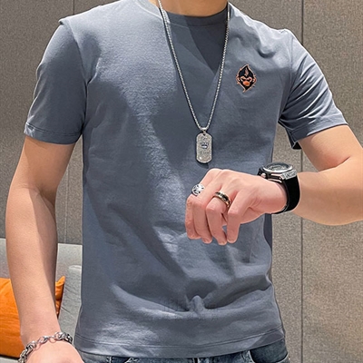 市场上装-T恤-欧货T恤