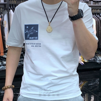 市场上装-T恤-休闲T恤