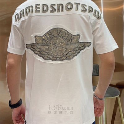 市场上装-T恤-欧货T恤