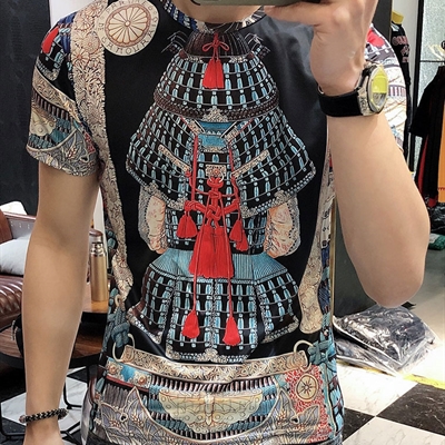 市场上装-T恤-欧货T恤