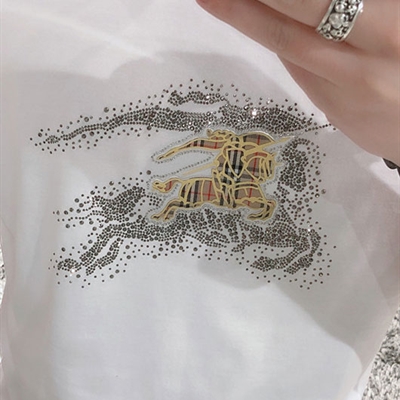 市场上装-T恤-欧货T恤