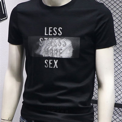 市场上装-T恤-休闲T恤