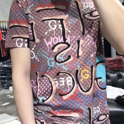 市场上装-T恤-欧货T恤