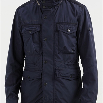 市场上装-中长外套-派克装