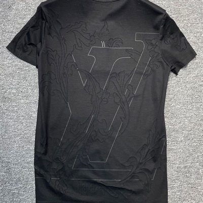 市场上装-T恤-欧货T恤