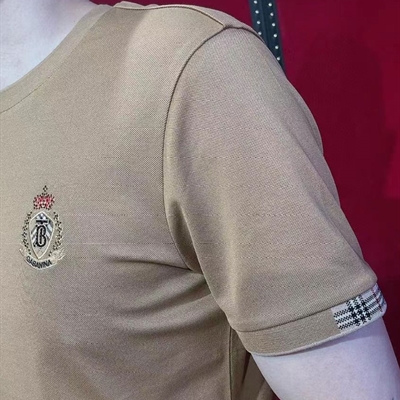 市场上装-T恤-欧货T恤