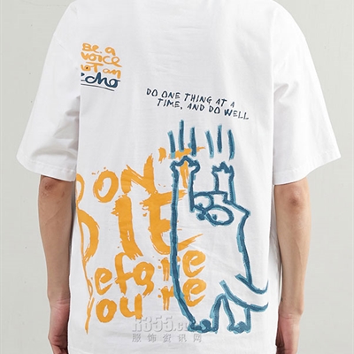 市场上装-T恤-休闲T恤