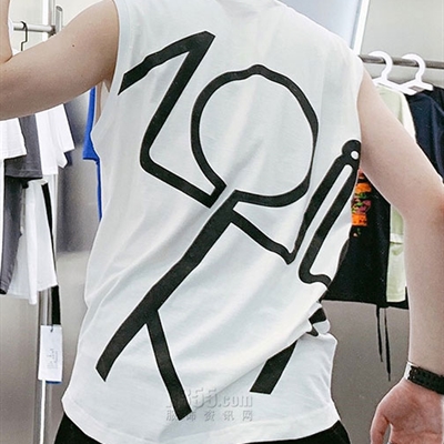 市场上装-T恤-休闲T恤