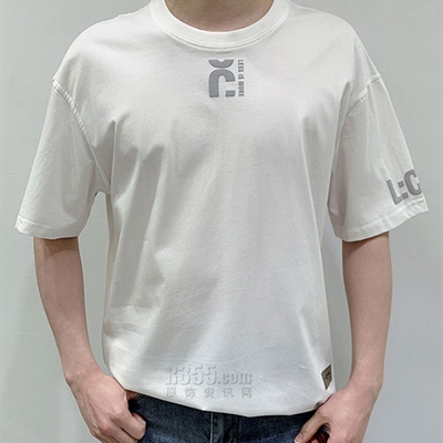市场上装-T恤-休闲T恤