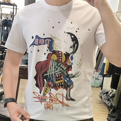 市场上装-T恤-休闲T恤